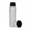 Termo con doble pared de acero inoxidable con sistema push y tapa que se utiliza como vaso.