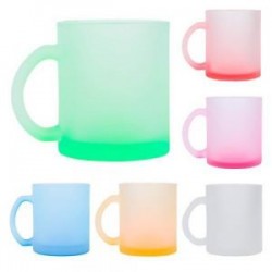 Taza de vidrio sublimable con acabado frost, degradado en la base y asa.