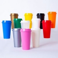 Vaso de plástico con tapa y capacidad de 475 ml. Mod. Cauca